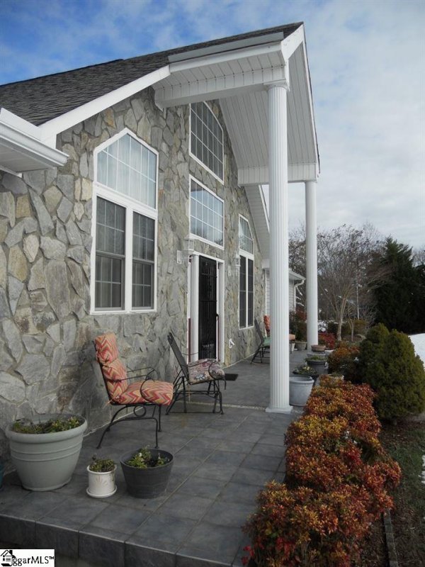 Property image 4 at 111 Center Court, Pickens, SC 29671