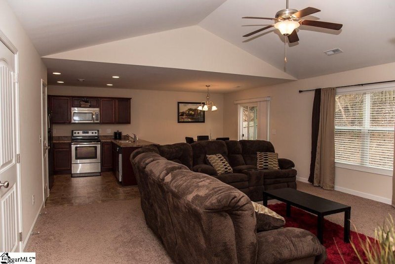 Property image 3 at 203 Cassidy Court, Simpsonville, SC 29680