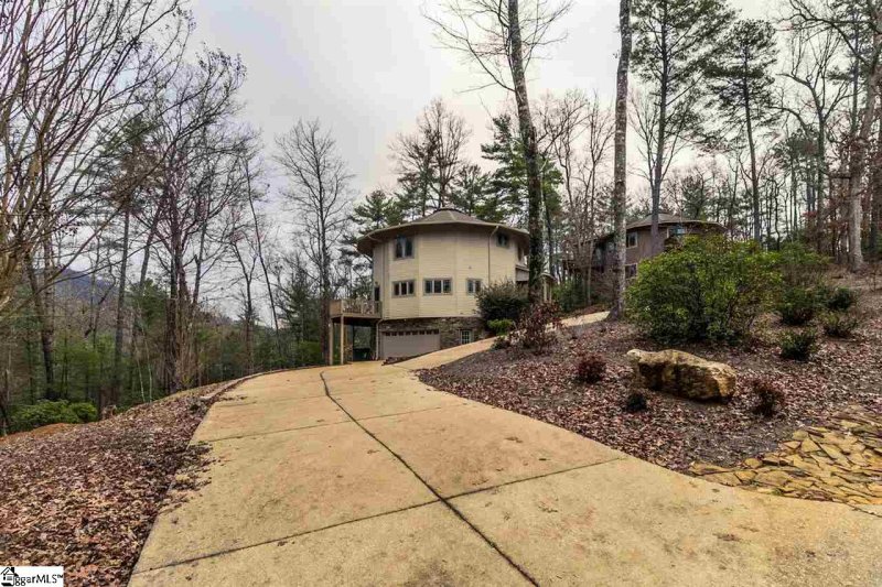 Property image 4 at 124 Oolenoy Court, Pickens, SC 29671