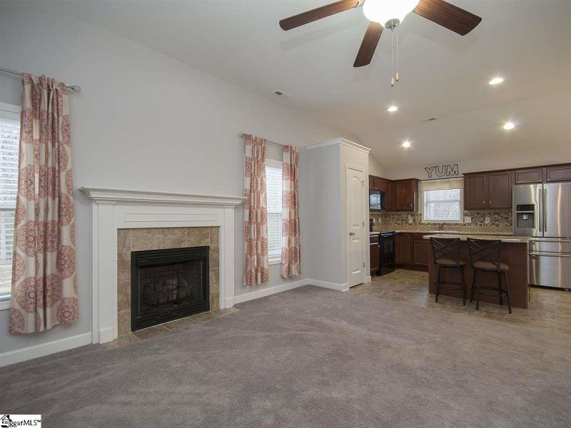 Property image 5 at 12 Rusty Court, Simpsonville, SC 29680