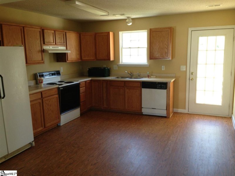 Property image 2 at 70 Buff Street, Greenville, SC 29609