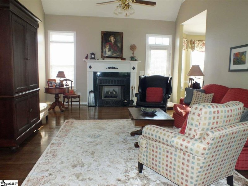 Property image 5 at 202 Kinard Way, Simpsonville, SC 29681