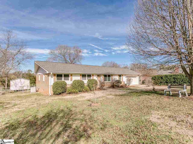 Property image 3 at 301 Shady Drive, Boiling Springs, SC 29316