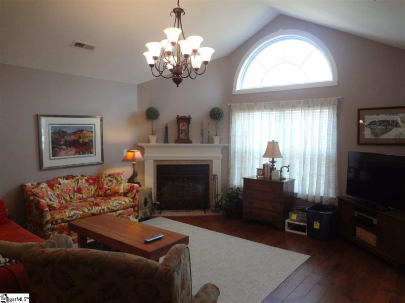 Property image 2 at 207 Sunset Glory Lane, Greenville, SC 29617