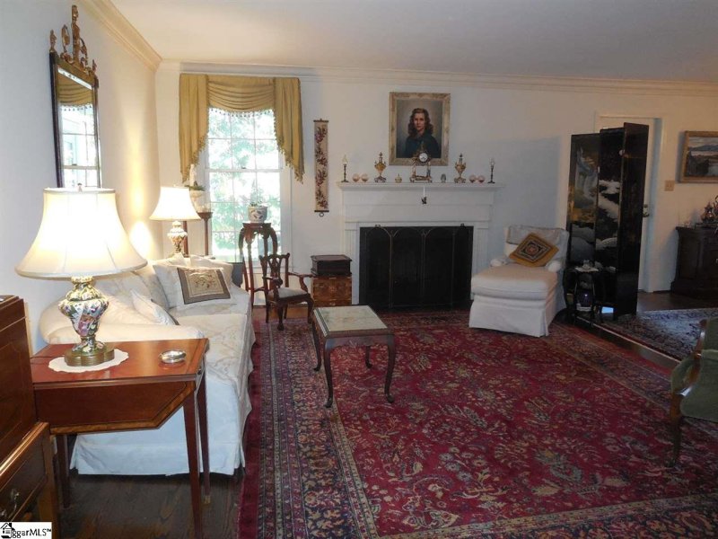 Property image 4 at 103 McDaniel Greene, Greenville, SC 29601