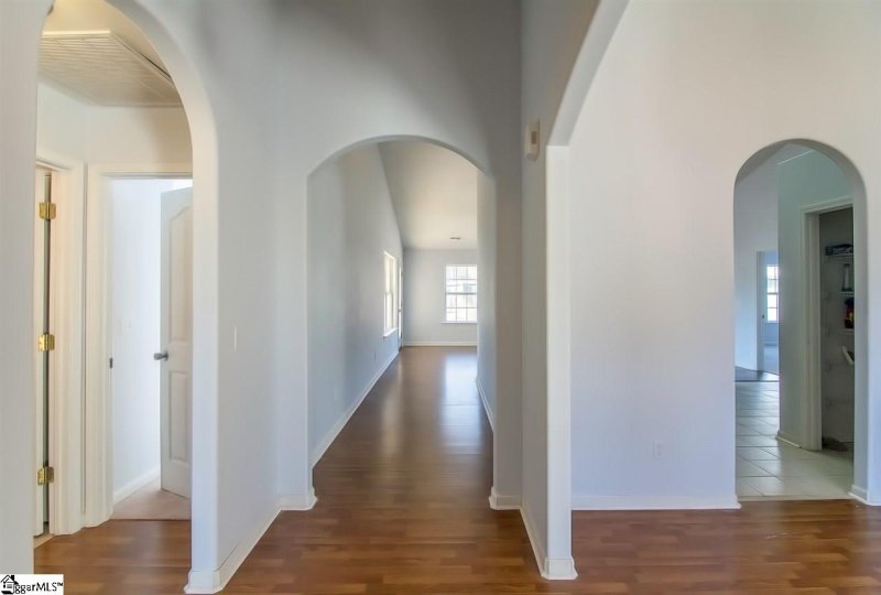 Property image 3 at 215 Rachel Evans Drive, Boiling Springs, SC 29316