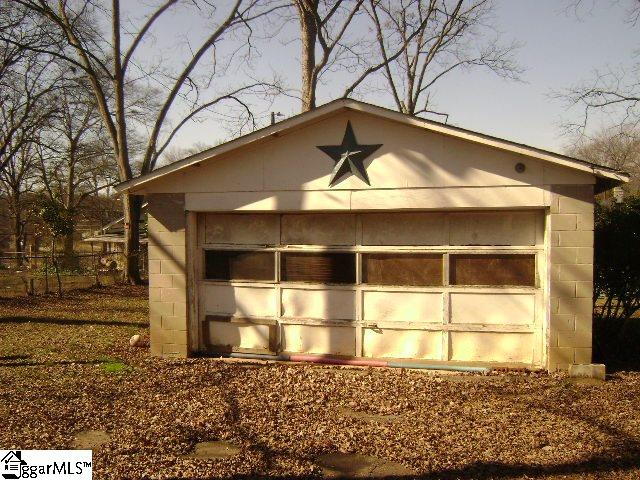 Property image 4 at 13 McDade Street, Greenville, SC 29611