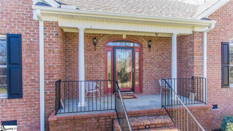 Property image 4 at 16 Knob Creek Court, Greer, SC 29651