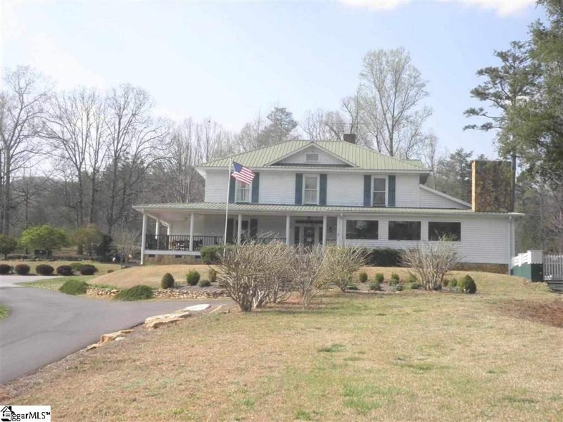 Property image 4 at 435 Whispering Falls Drive, Pickens, SC 29671