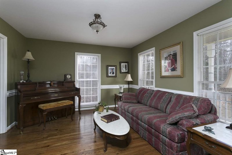 Property image 3 at 4 Honey Locust Lane, Piedmont, SC 29673-29