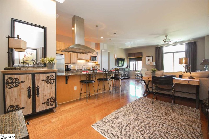 Property image 4 at East Mcbee Avenue, Greenville, SC 29601