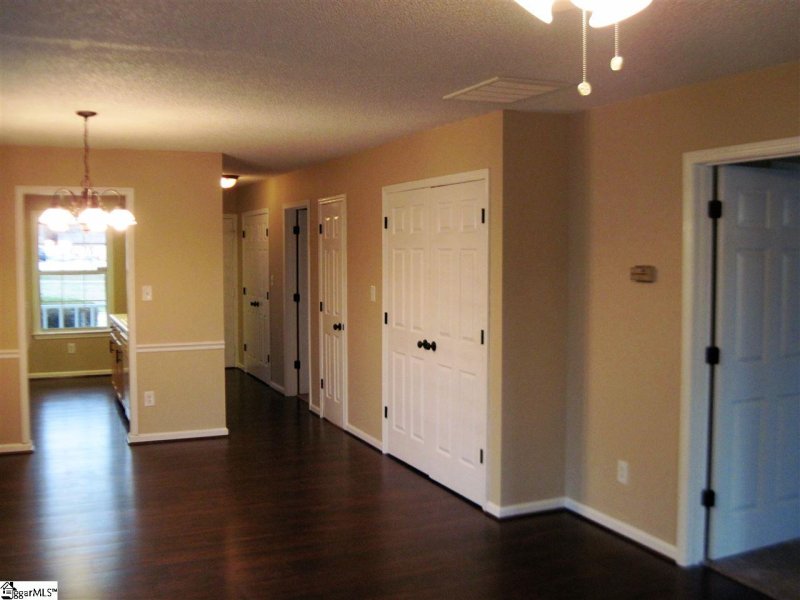 Property image 5 at 205 Red Canyon Drive, Moore, SC 29369