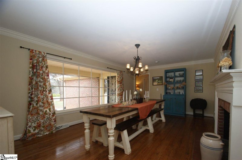 Property image 5 at 12 Valerie Drive, Greenville, SC 29615