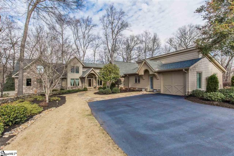 Property image 2 at 233 Bruce Farm Road, Simpsonville, SC 29681