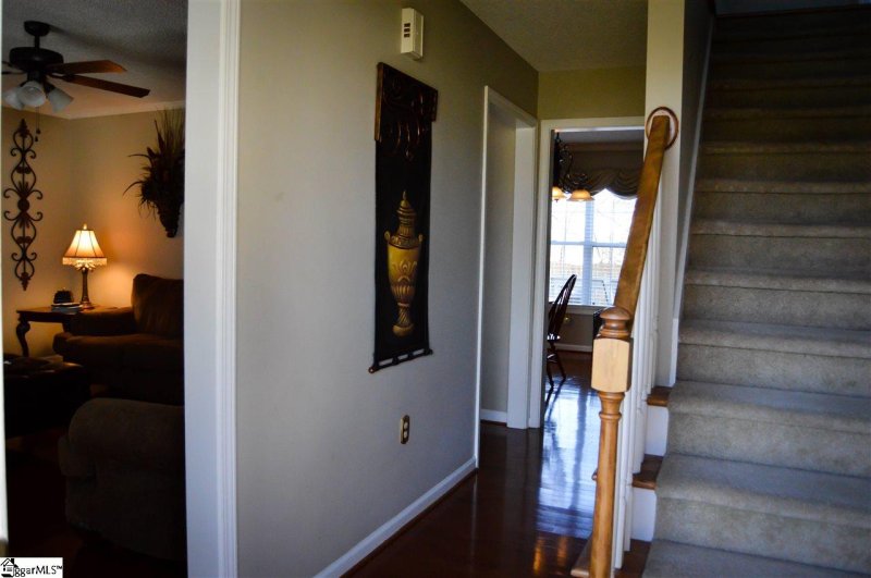 Property image 2 at 318 Tearose Lane, Simpsonville, SC 29681