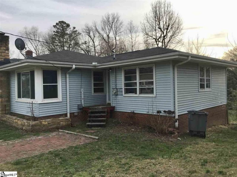 Property image 4 at 28 Cardinal Drive, Taylors, SC 29687