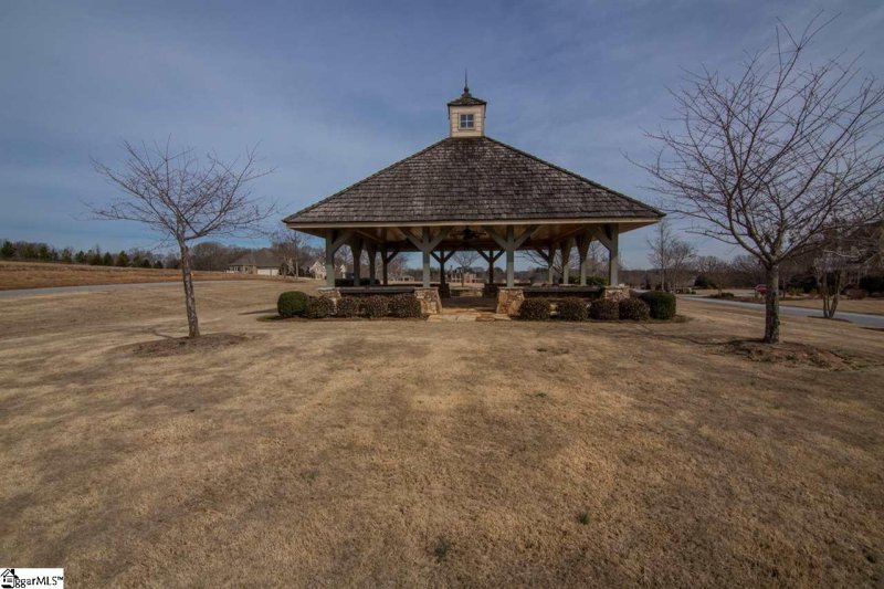 Property image 4 at 46 Great Lawn Drive, Piedmont, SC 29673