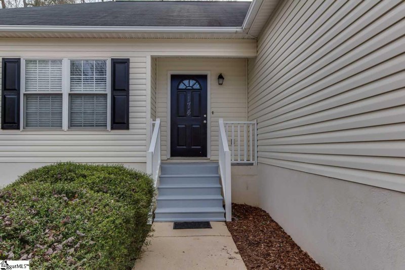 Property image 2 at 174 Riverrun Drive, Spartanburg, SC 29303