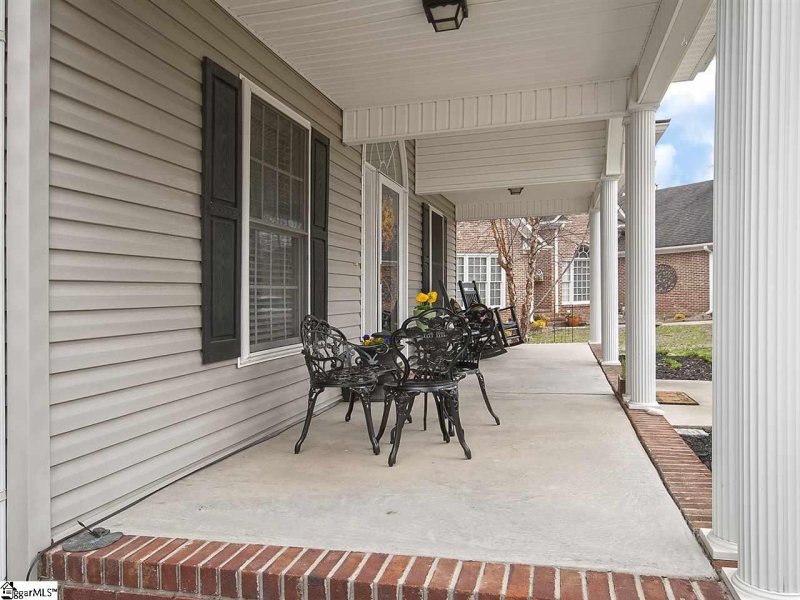 Property image 3 at 215 Kinard Way, Simpsonville, SC 29681