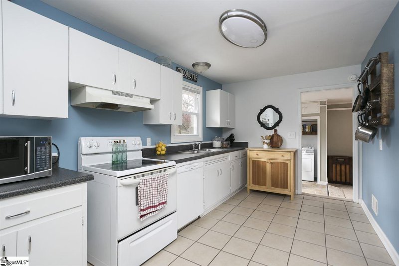 Property image 4 at 9 Bidwell Street, Taylors, SC 29687