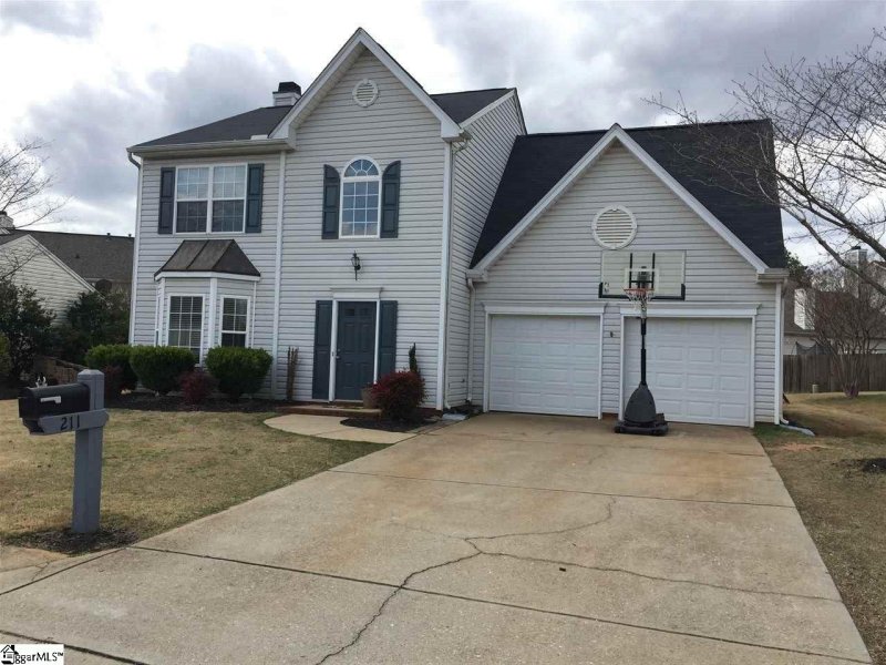 Property image 2 at 211 Clay Thorn Court, Greer, SC 29651