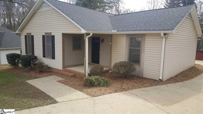 Property image 2 at 124 Bendingwood Circle, Taylors, SC 29687