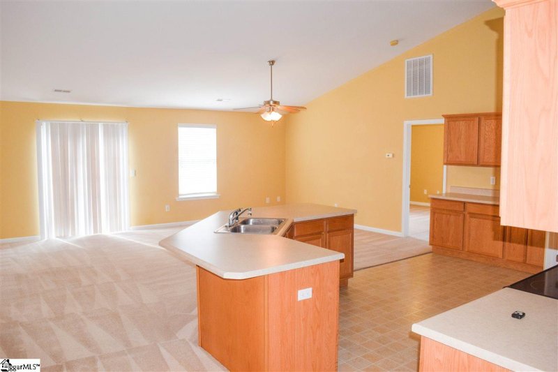 Property image 5 at 1 Spring Fellow Lane, Taylors, SC 29687