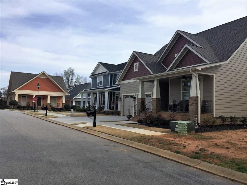 Property image 5 at 104 Worthington Court, Simpsonville, SC 29681