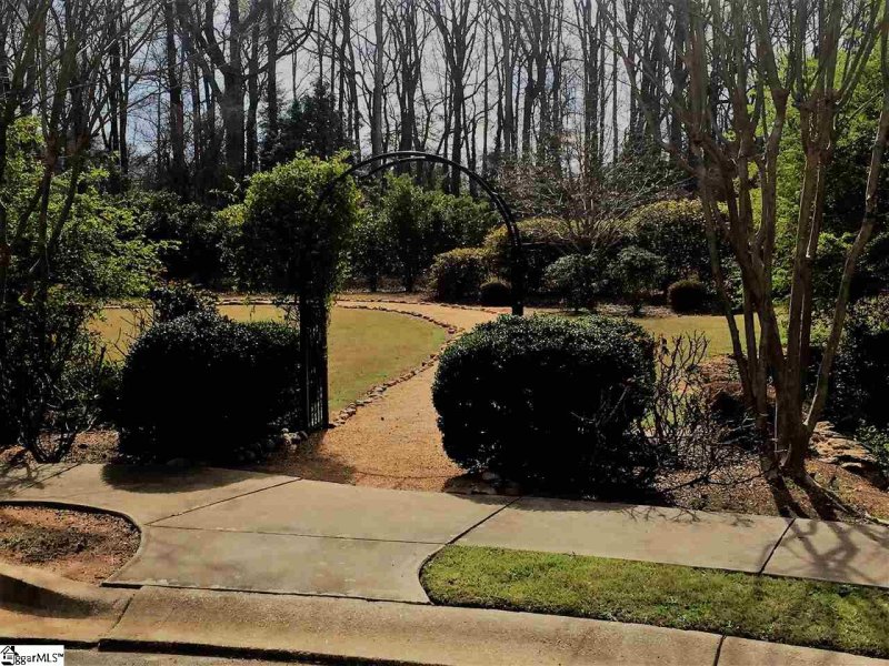 Property image 3 at 108 Worthington Court, Simpsonville, SC 29681