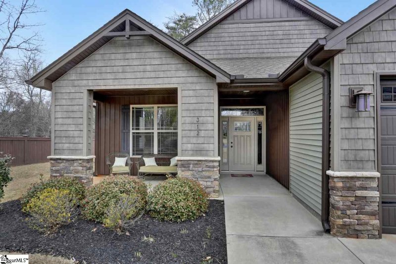 Property image 3 at 312 Brownstone Circle, Greenville, SC 29615