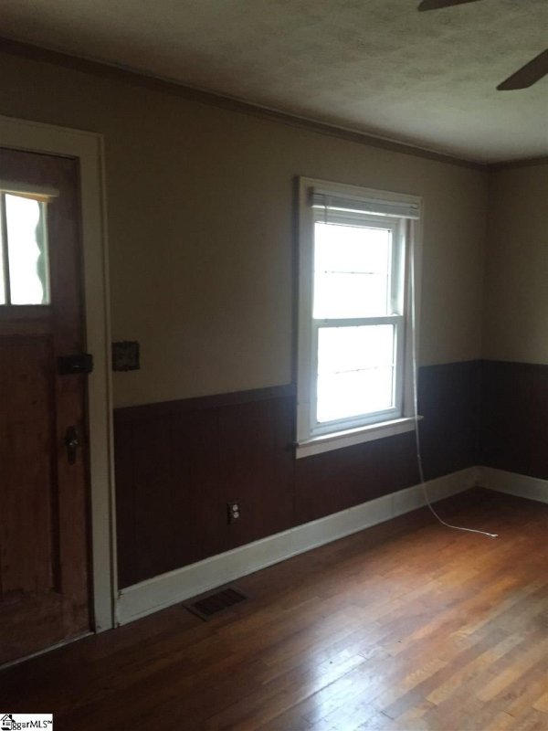 Property image 4 at 904 N Franklin Road, Greenville, SC 29617