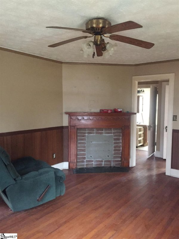 Property image 5 at 904 N Franklin Road, Greenville, SC 29617