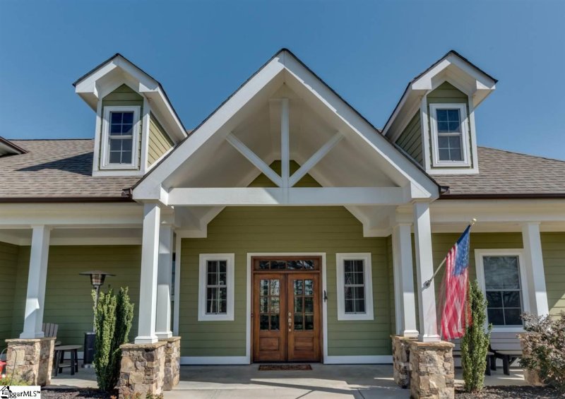 Property image 2 at 68 Stone Cottage Lane, Landrum, SC 29356