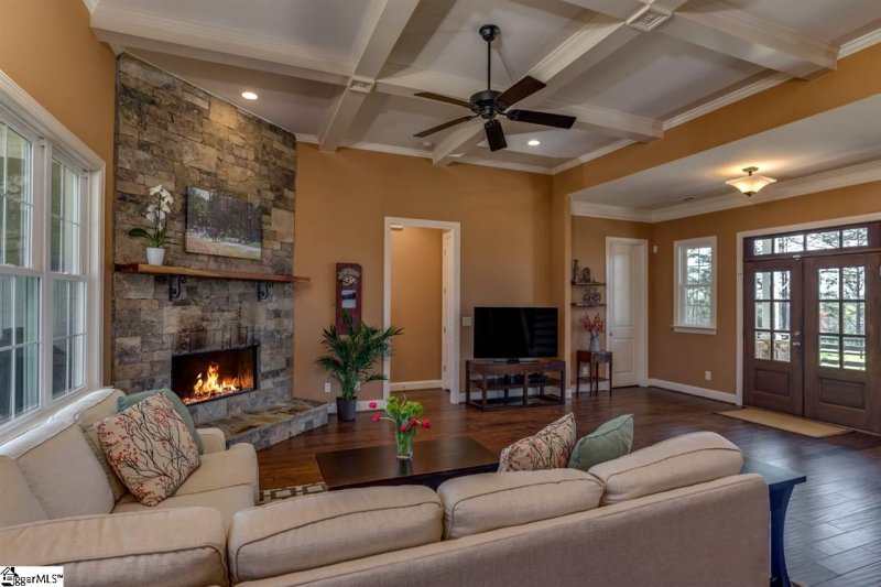 Property image 5 at 68 Stone Cottage Lane, Landrum, SC 29356