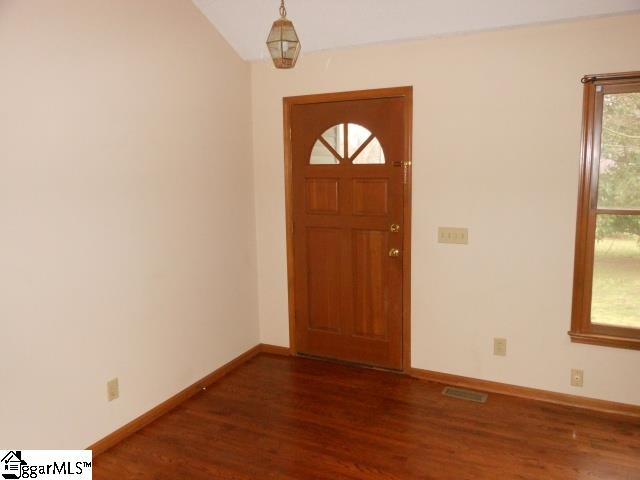 Property image 2 at 140 Broughton Drive, Greenville, SC 29609
