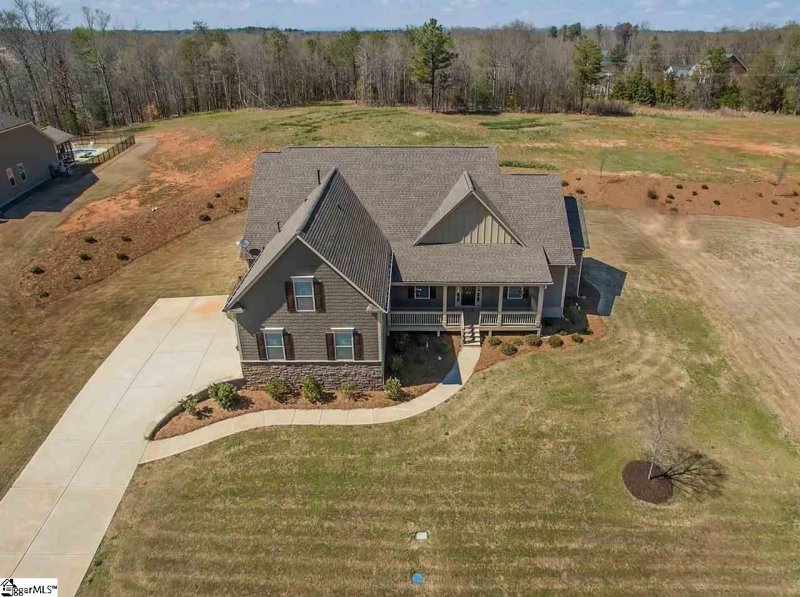 Property image 2 at 14 Latherton Court, Greenville, SC 29607