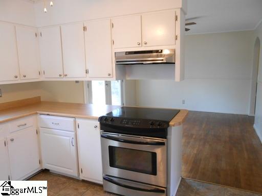 Property image 3 at 128 Forestdale Drive, Taylors, SC 29687
