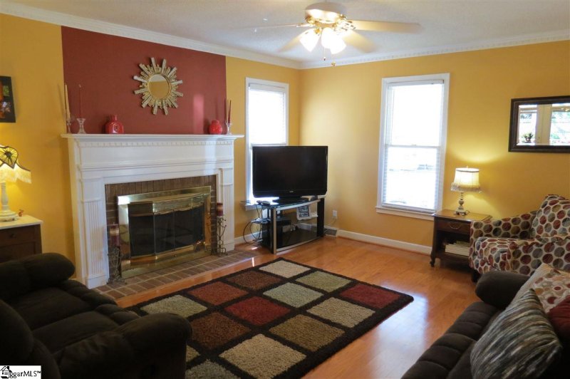 Property image 4 at 104 Wappoo Lane, Taylors, SC 29687