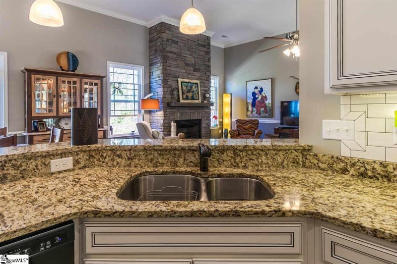 Property image 3 at 101 Creek Crossing Way, Greer, SC 29651