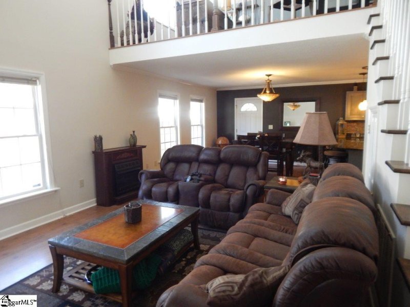 Property image 4 at 336 Tanyard Road, Greenville, SC 29609