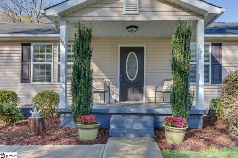Property image 3 at 224 Mark Street, Easley, SC 29640
