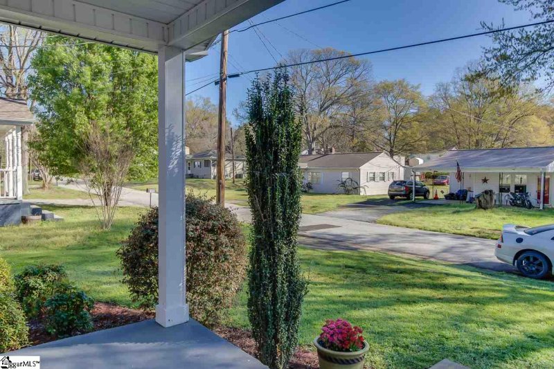 Property image 4 at 224 Mark Street, Easley, SC 29640