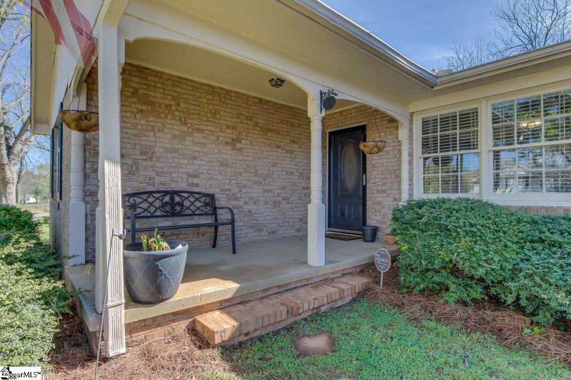 Property image 3 at 104 James Street, Easley, SC 29642