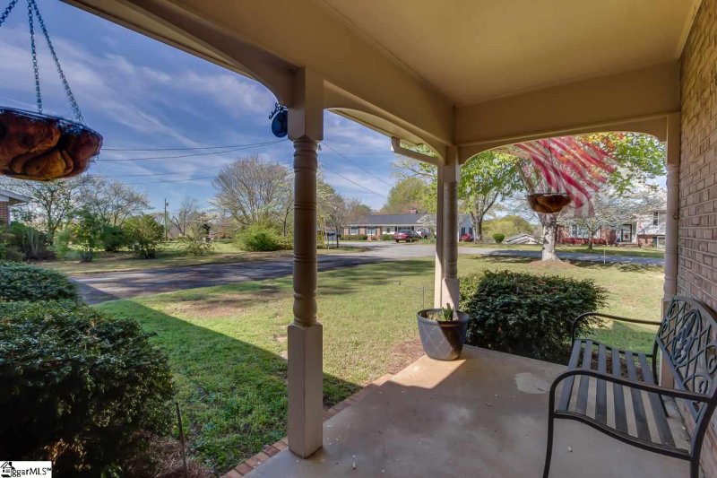 Property image 4 at 104 James Street, Easley, SC 29642
