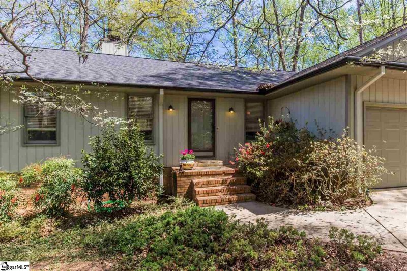 Property image 5 at 409 Camelot Drive, Simpsonville, SC 29681