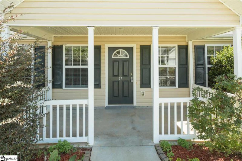 Property image 4 at 17 Landing Lane, Simpsonville, SC 29681