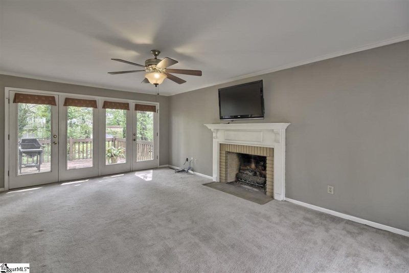 Property image 4 at 124 Legrae Lane, Taylors, SC 29687