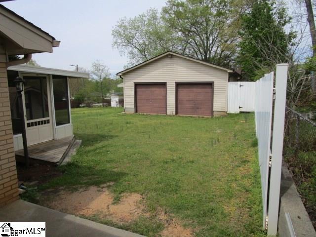 Property image 4 at 8 Lenhardt Road, Greenville, SC 29611