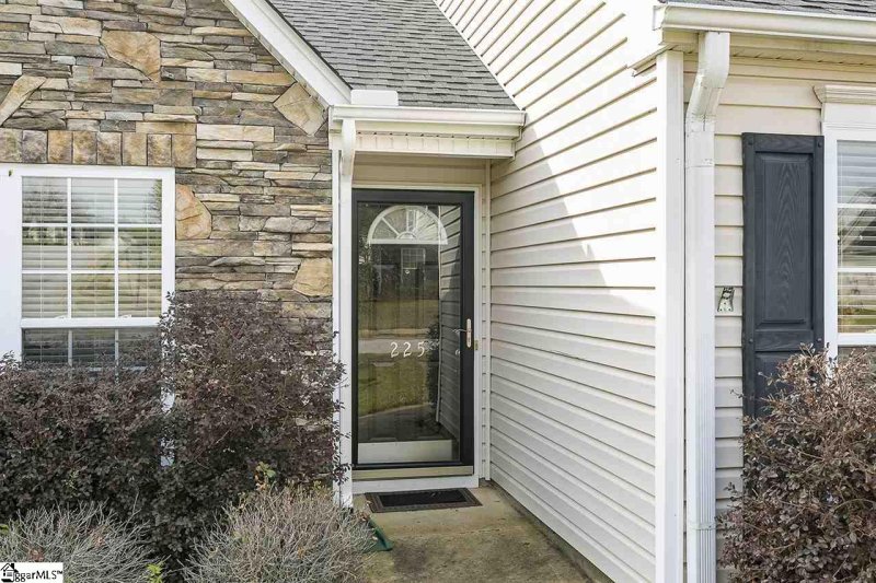 Property image 3 at 225 DARTMOOR Drive, Spartanburg, SC 29301