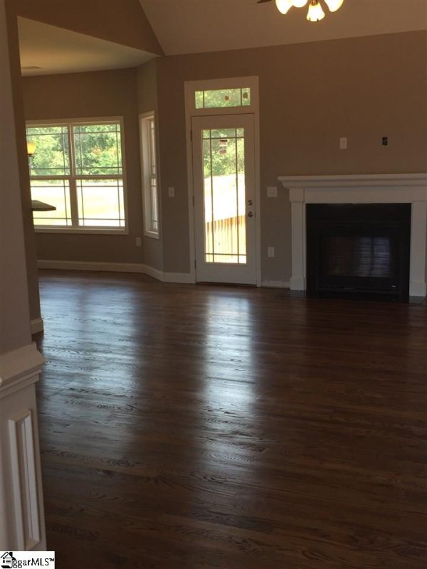 Property image 2 at 9 Meadowdale Lane, Greer, SC 29651